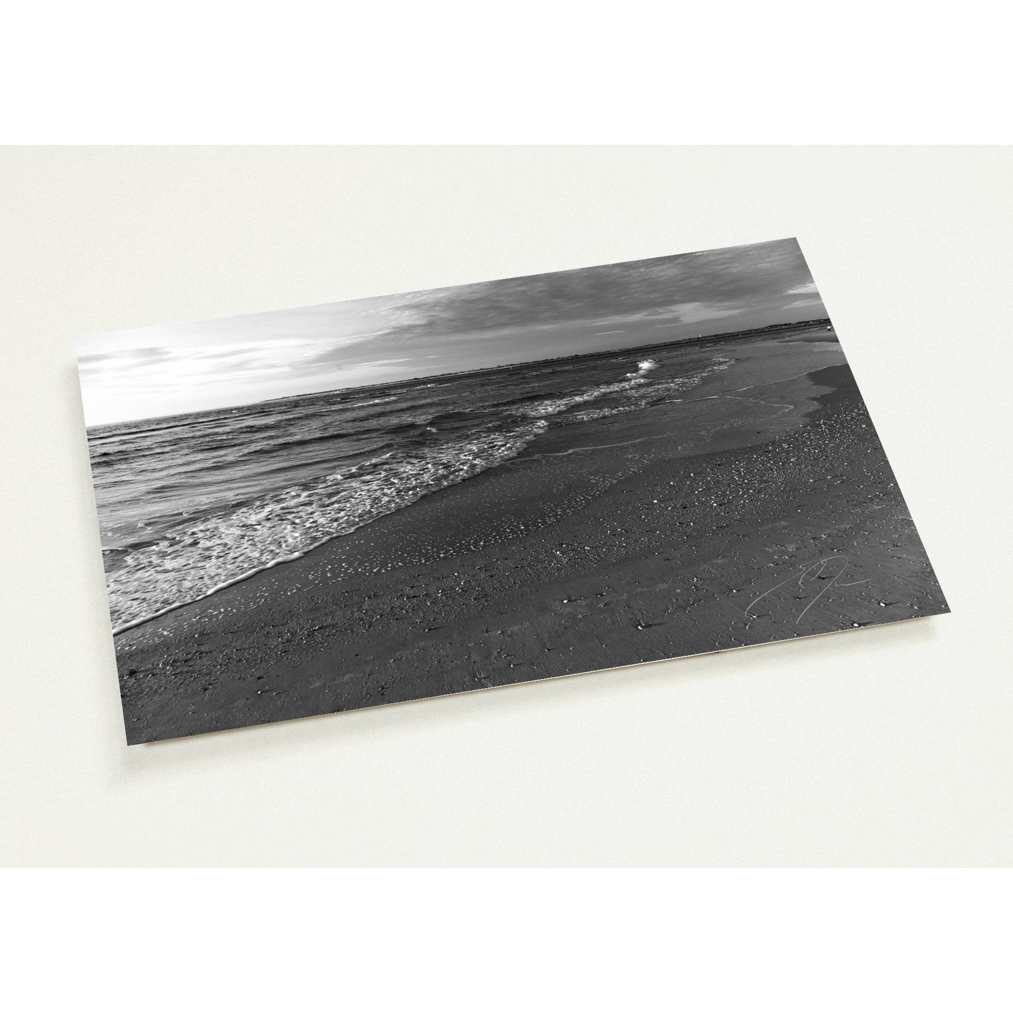 DISTANT HORIZON | Postcards